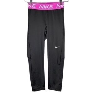 Nike Women’s Size S Black Pink Victory Dr Fit Baselayer Capri Essential Leggings